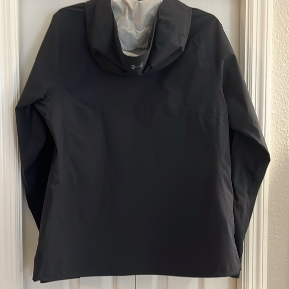 Under Armour Storm Lightweight Women's Jacket- size medium - Picture 2 of 12